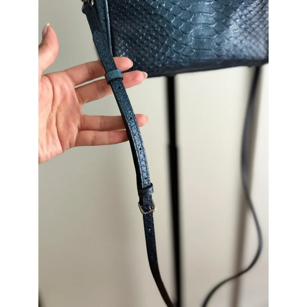 Coach Mini Bennett Leather Crossbody Bag - Blue Snakeskin